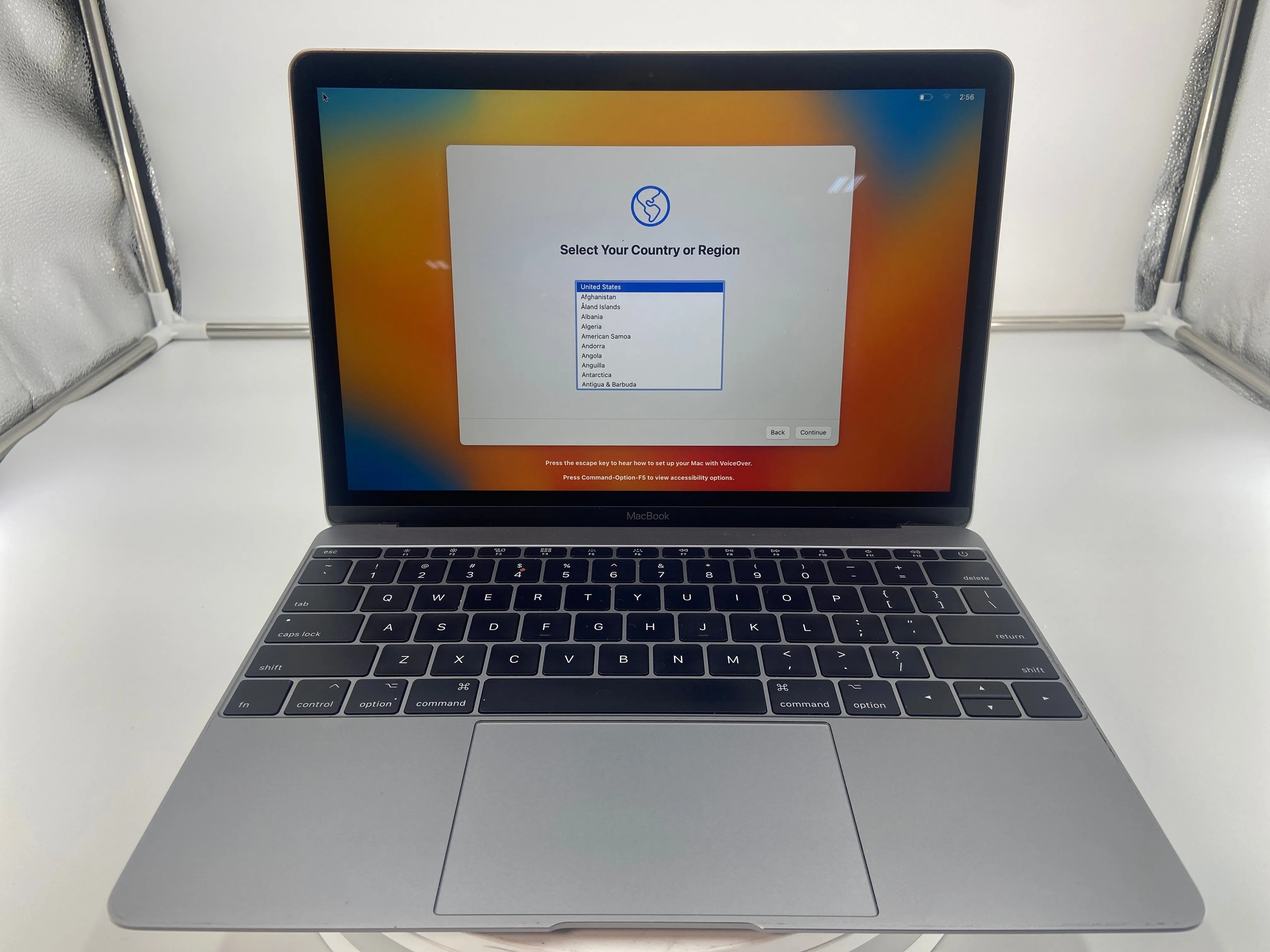 2017 Apple MacBook 12" Intel Core m3-7Y32 1.2GHz 256GB SSD 8GB RAM macOS Ventura