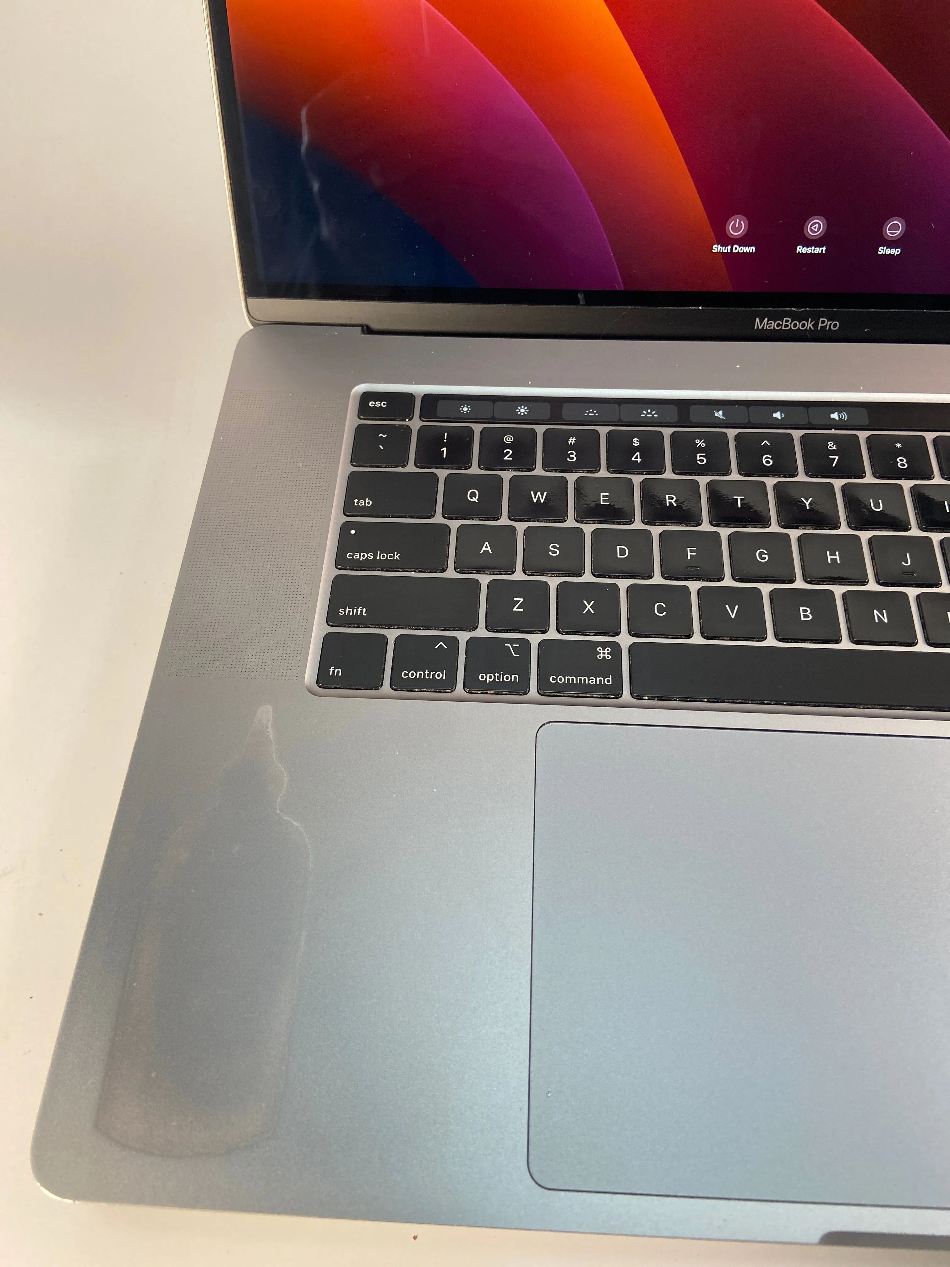 2019 Apple MacBook Pro A2141 (EMC 3347) 16" Intel Core i9-9980HK 512GB SSD 16GB RAM macOS Sequoia