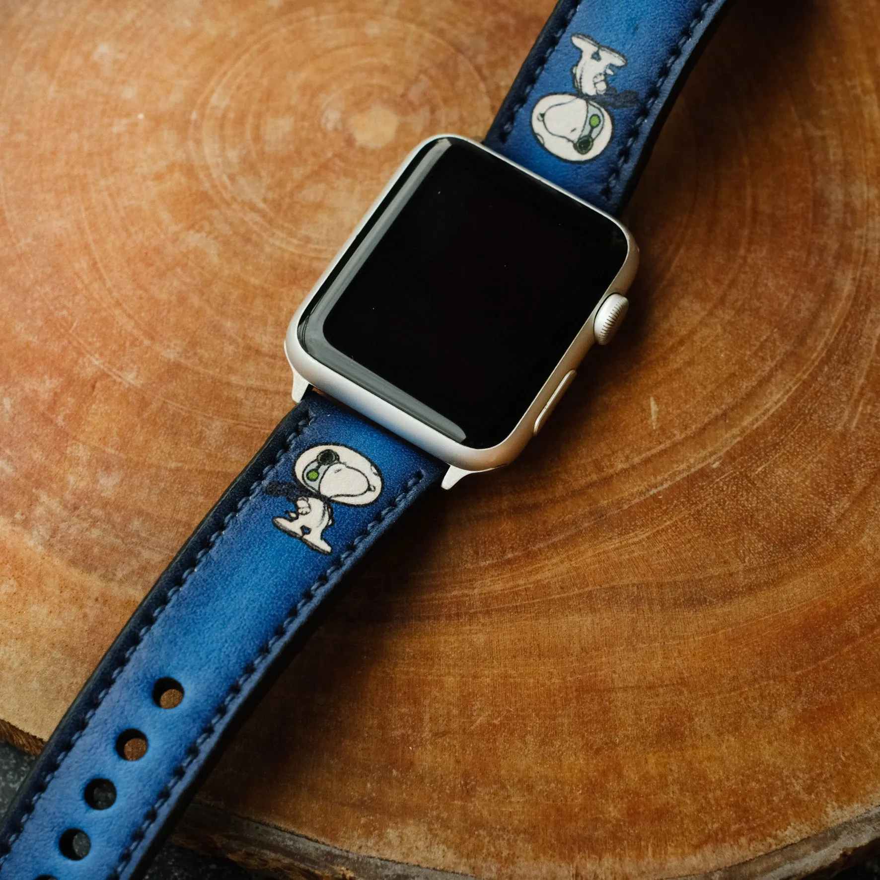 Apple Watch Snoopy Blue Strap