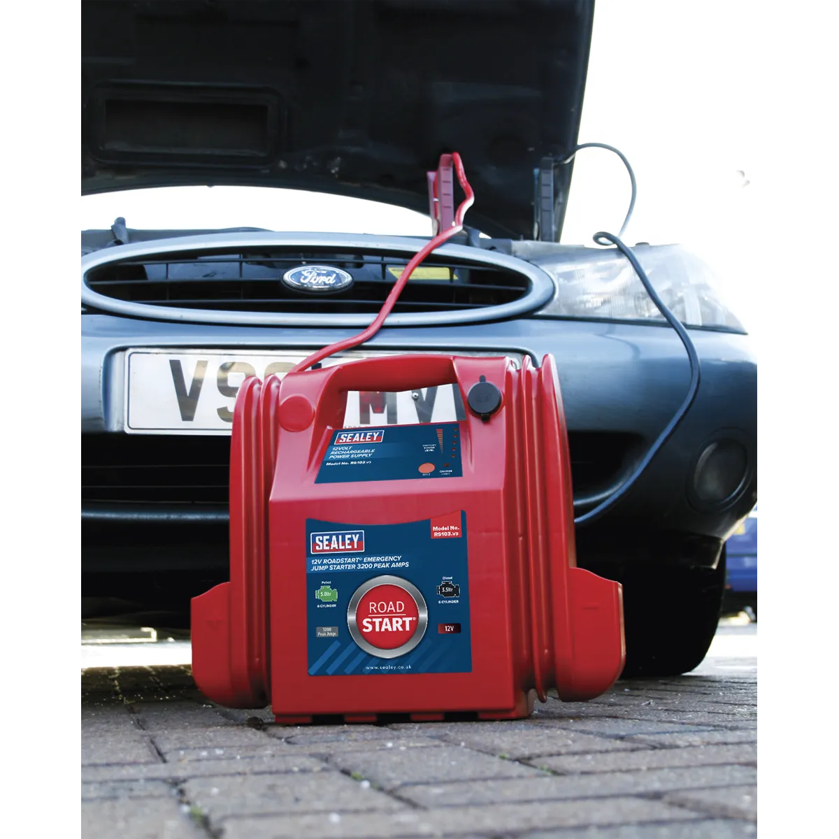 RoadStart¨ Emergency Jump Starter 12V 3200 Peak Amps