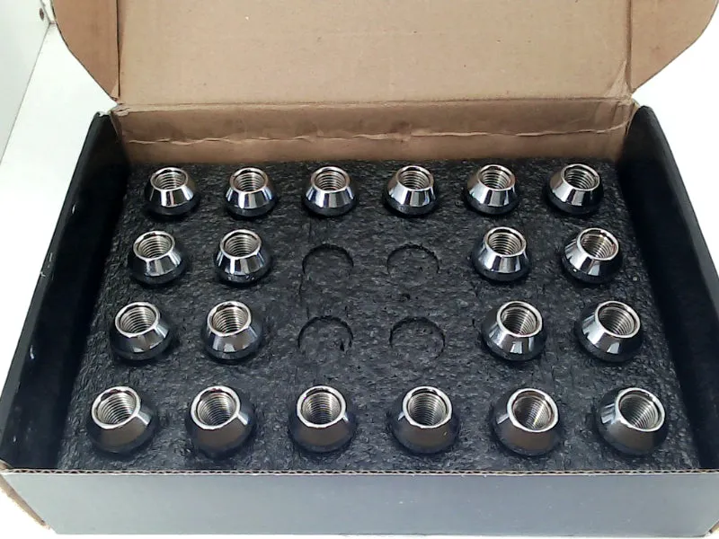 Zoffi 20 Piece Silver Lug Nuts Set for Vehicles